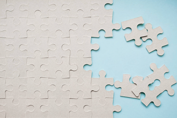 چرا گاهی در روابط عاشقانه احساس غم می‌کنیم؟